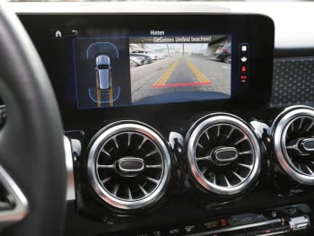 Mercedes-Benz EQB 300 4M Progressive Panorama Distronic Kamera