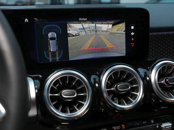Mercedes-Benz EQB 300 4M Progressive Panorama Distronic Kamera