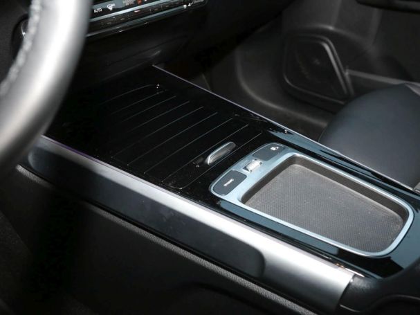 Mercedes-Benz EQB 300 4M Progressive Panorama Distronic Kamera