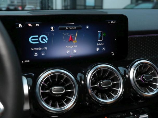 Mercedes-Benz EQB 300 4M Progressive Panorama Distronic Kamera