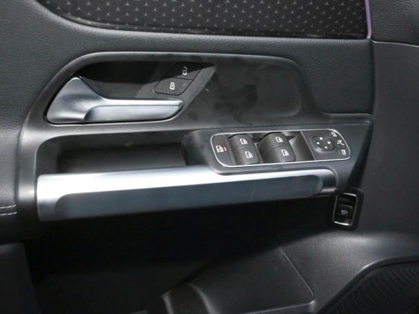 Mercedes-Benz EQB 300 4M Progressive Panorama Distronic Kamera