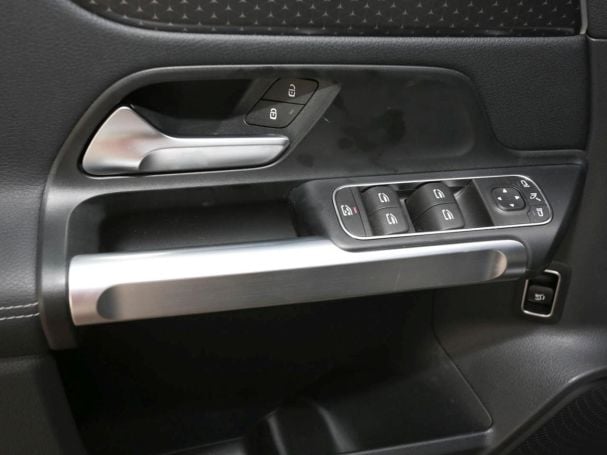 Mercedes-Benz EQB 300 4M Progressive Panorama Distronic Kamera