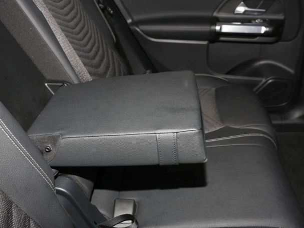 Mercedes-Benz EQB 300 4M Progressive Panorama Distronic Kamera