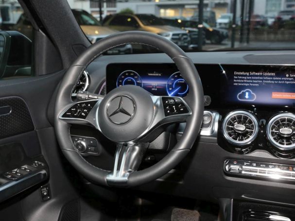 Mercedes-Benz EQB 300 4M Progressive Panorama Distronic Kamera