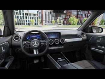 Mercedes-Benz EQB 300 4M AMG Panorama Distronic HeadUp 360°