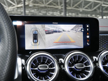 Mercedes-Benz EQB 300 4M AMG Distronic Panorama Burmester 360°