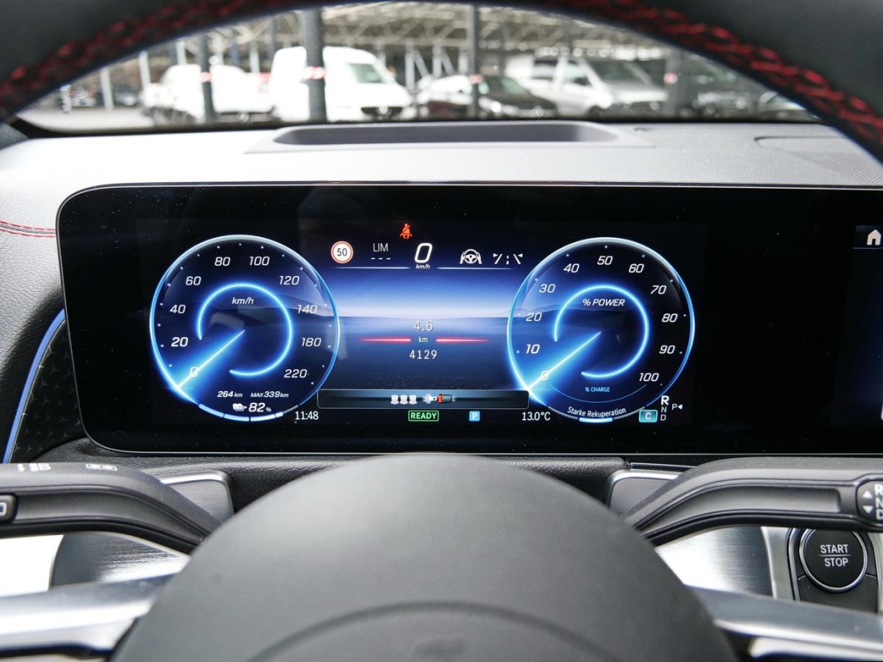 Mercedes-Benz EQB 300 4M AMG Distronic Panorama Burmester 360°