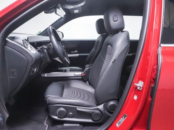 Mercedes-Benz EQB 300 4M Progressive MBUX Navi-Prem. Distronic Mercedes-Benz EQB 300 4M Progressive MBUX Navi-Prem. Distronic