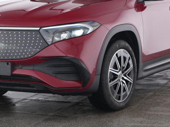 Mercedes-Benz EQB 300 4M AMG Night Burmester HeadUp 360°