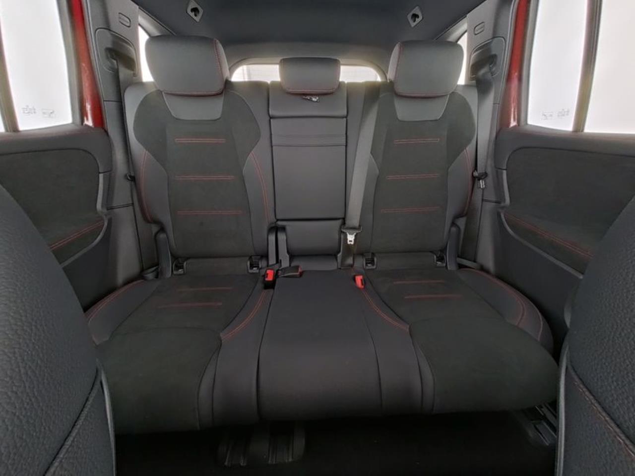 Mercedes-Benz EQB 300 4M AMG Night Burmester HeadUp 360°