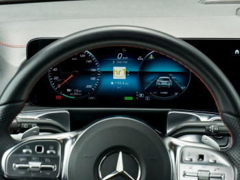 Mercedes-Benz EQB 300 4M AMG Night Panorama Kamera Easy-Pack