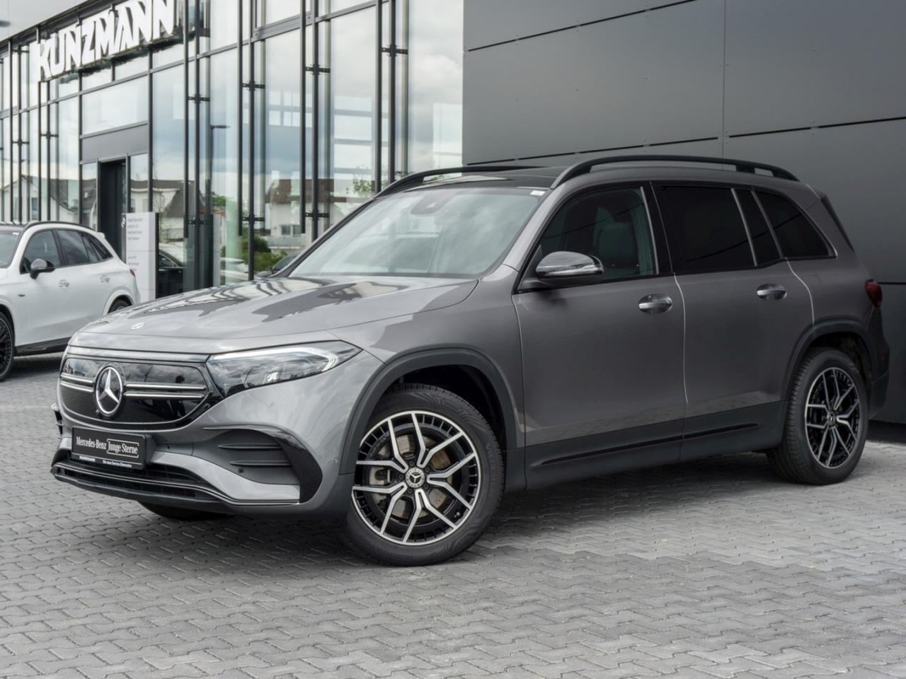Mercedes-Benz EQB EQB 300 4M Geländewagen / SUV mountaingrau