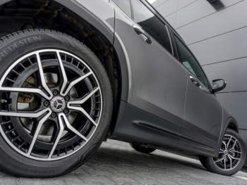 Mercedes-Benz EQB 300 4M AMG Night Panorama Kamera Easy-Pack