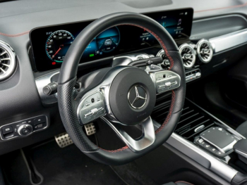 Mercedes-Benz EQB 300 4M AMG Night Panorama Kamera Easy-Pack