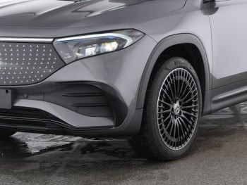 Mercedes-Benz EQB 300 4M AMG Night Panorama Kamera Easy-P AHK