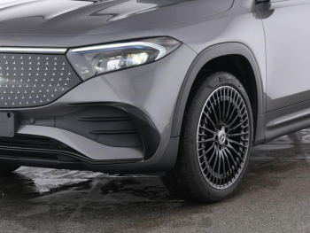 Mercedes-Benz EQB 300 4M AMG Night Panorama Kamera Easy-P AHK