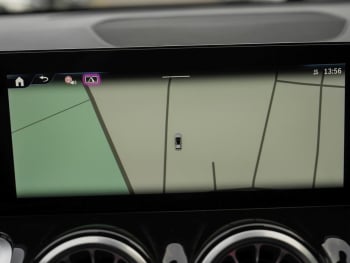 Mercedes-Benz EQB 300 4M Progressive MBUXNavi-Prem. Kamera