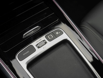 Mercedes-Benz EQB 300 4M Progressive MBUXNavi-Prem. Kamera