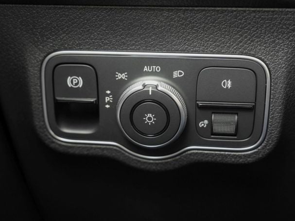 Mercedes-Benz EQB 300 4M Progressive MBUXNavi-Prem. Kamera