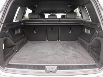 Mercedes-Benz EQB 300 4M Progressive MBUXNavi-Prem. Kamera