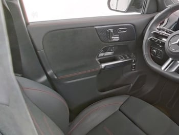 Mercedes-Benz EQB 300 4M AMG Night Panorama HeadUp 360° EasyP
