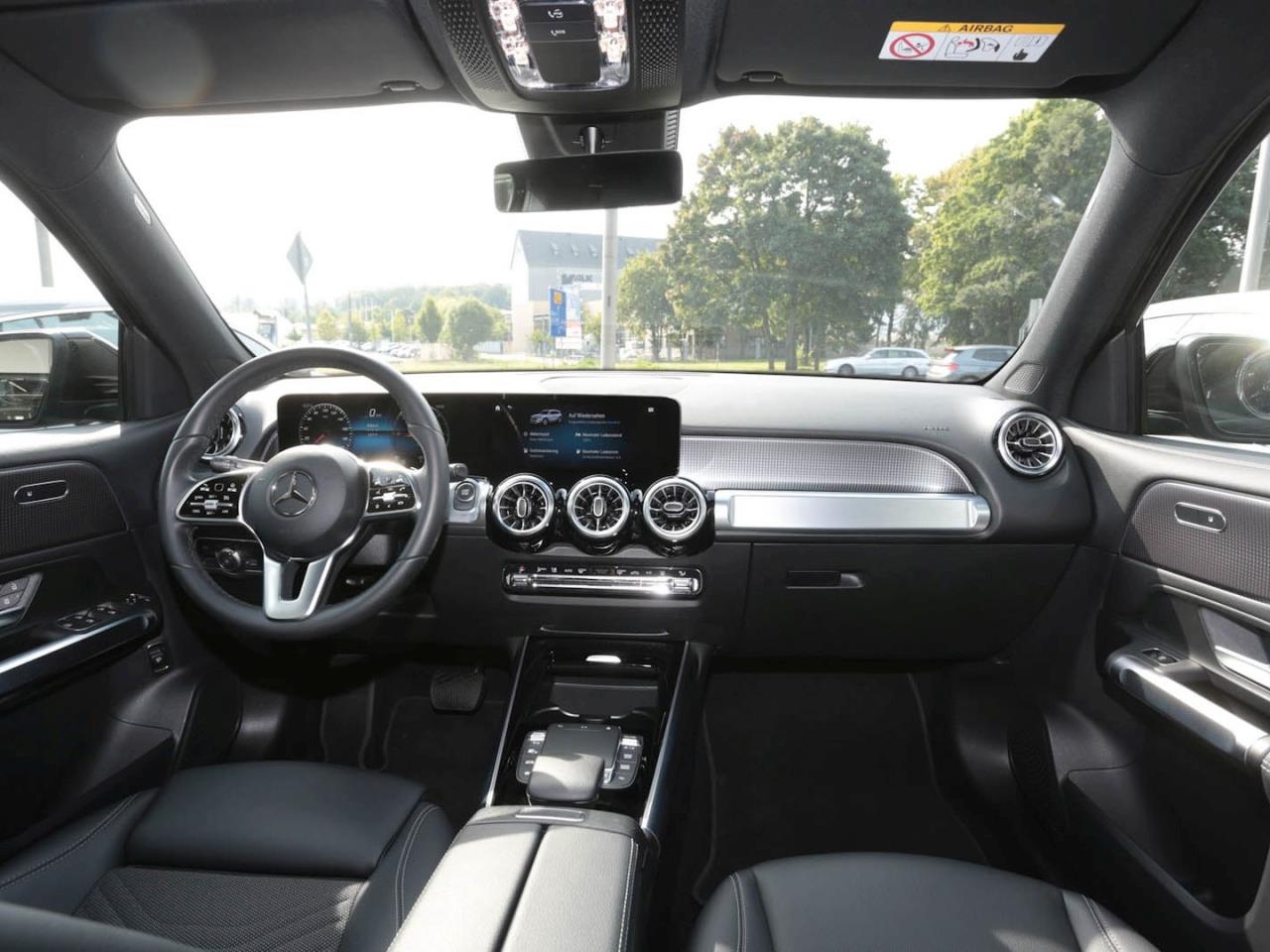 Mercedes-Benz EQB 300 4M Progressive Night MBUX Navi 360° Mercedes-Benz EQB 300 4M Progressive Night MBUX Navi 360°