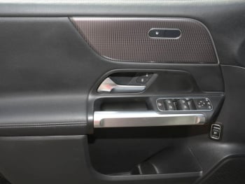 Mercedes-Benz EQB 300 4M Progressive Night MBUX Navi 360°