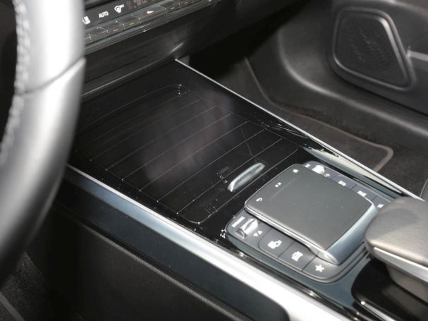 Mercedes-Benz EQB 300 4M Progressive Night MBUX Navi 360°