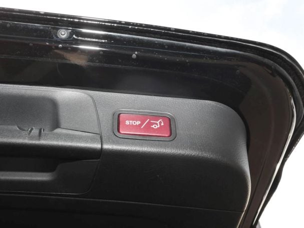 Mercedes-Benz EQB 300 4M Progressive Night MBUX Navi 360° Mercedes-Benz EQB 300 4M Progressive Night MBUX Navi 360°