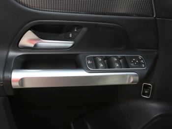 Mercedes-Benz EQB 300 4M Progressive Night MBUX Navi 360°