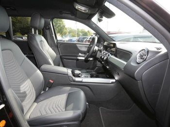 Mercedes-Benz EQB 300 4M Progressive Night MBUX Navi 360°