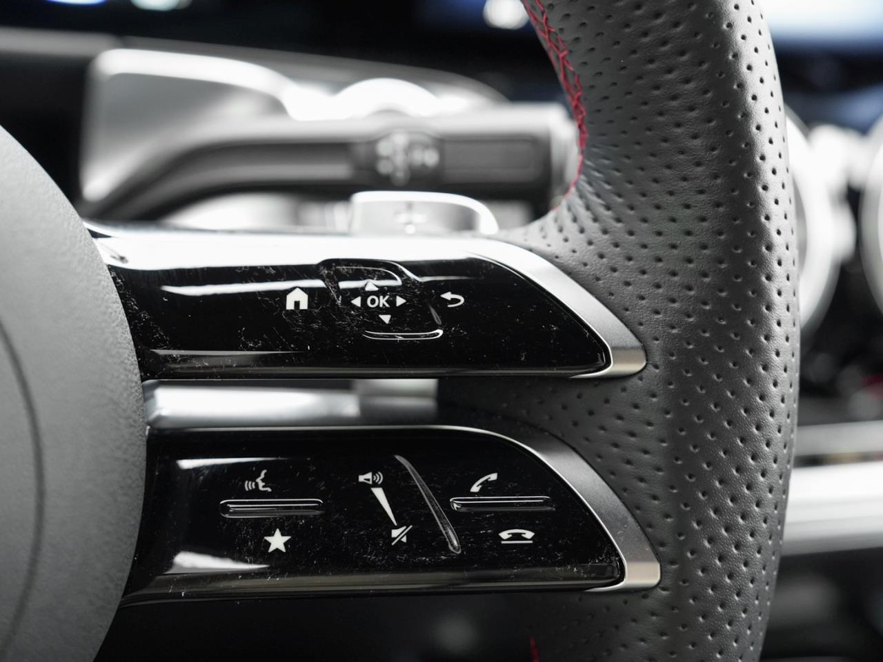 Mercedes-Benz EQB 300 4M AMG Night Navi Head-Up Memory 360°