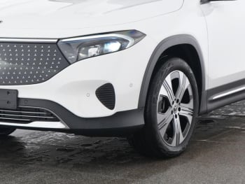 Mercedes-Benz EQB 300 4M MBUX Navi Kamera Totwinkel Winter-P