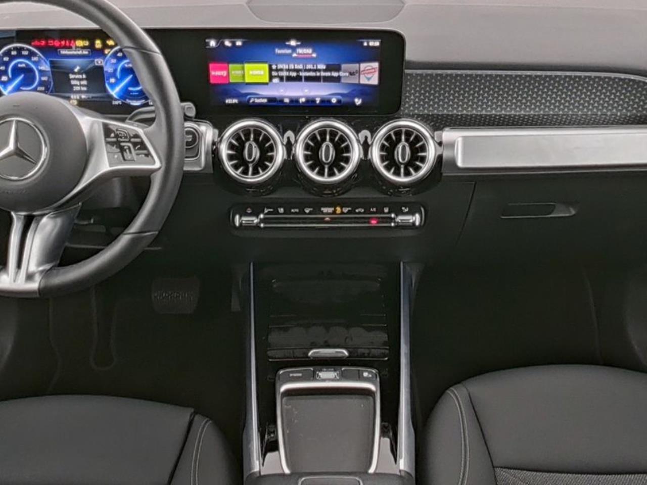 Mercedes-Benz EQB 300 4M Progressive Distronic Kamera AHK