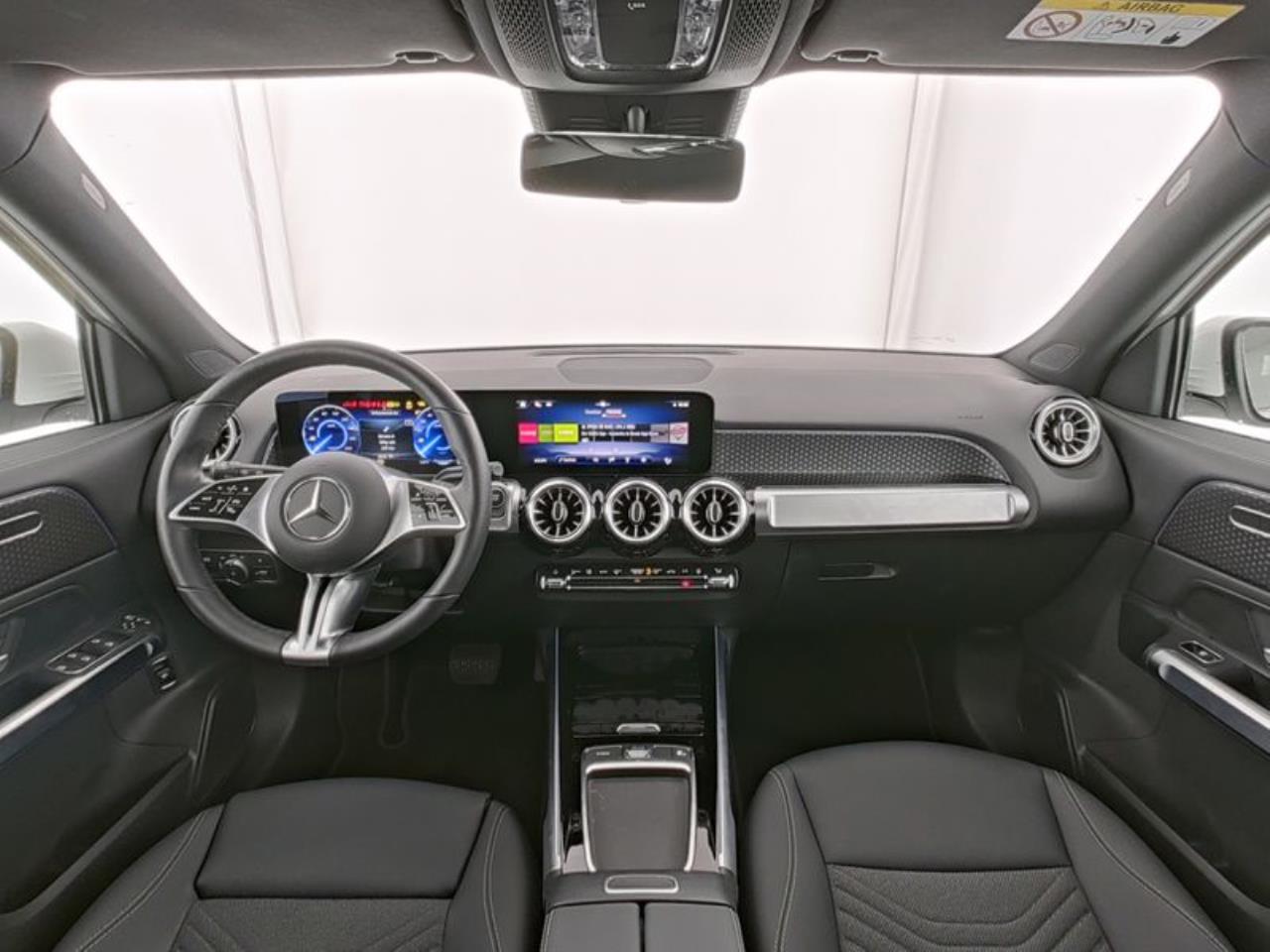 Mercedes-Benz EQB 300 4M Progressive Distronic Kamera AHK