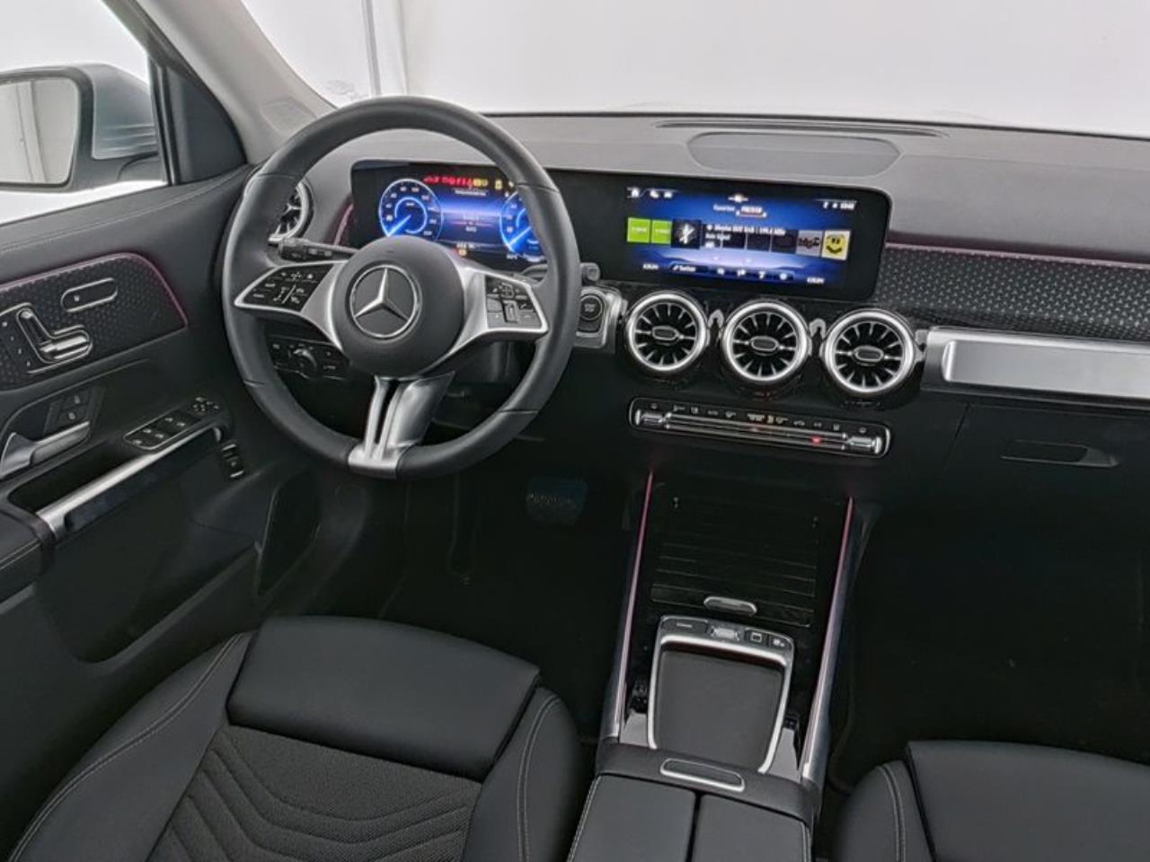 Mercedes-Benz EQB 350 4M Progressive Distronic Panorama Memory