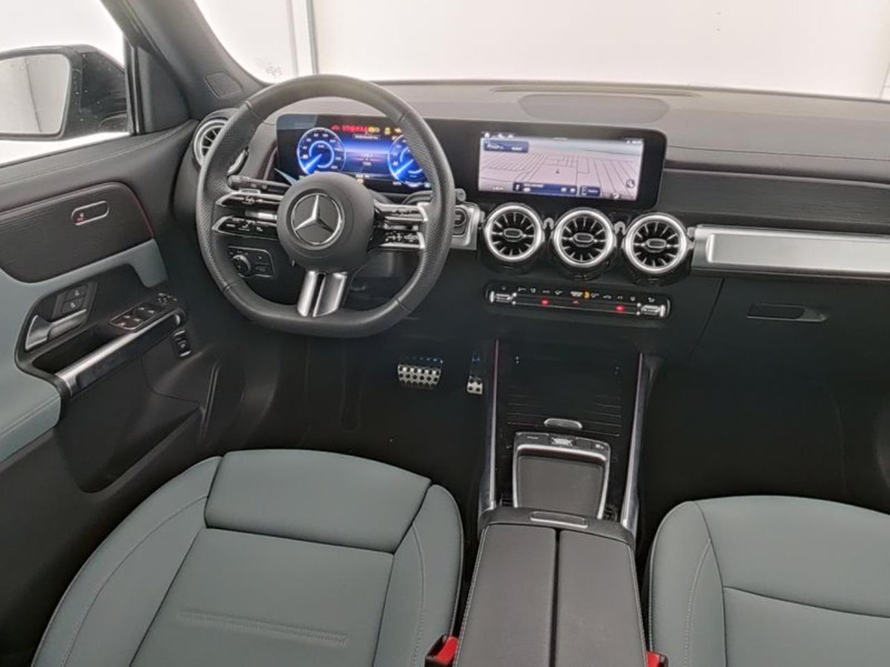 Mercedes-Benz EQB 350 4M AMG Night MBUXNavi-Prem. Kamera EasyP Mercedes-Benz EQB 350 4M AMG Night MBUXNavi-Prem. Kamera EasyP