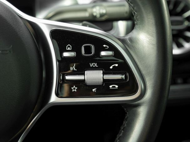 Mercedes-Benz EQB 350 4M Progressive Panorama 7-Sitzer 360°