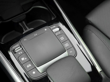 Mercedes-Benz EQB 350 4M Progressive Panorama 7-Sitzer 360°