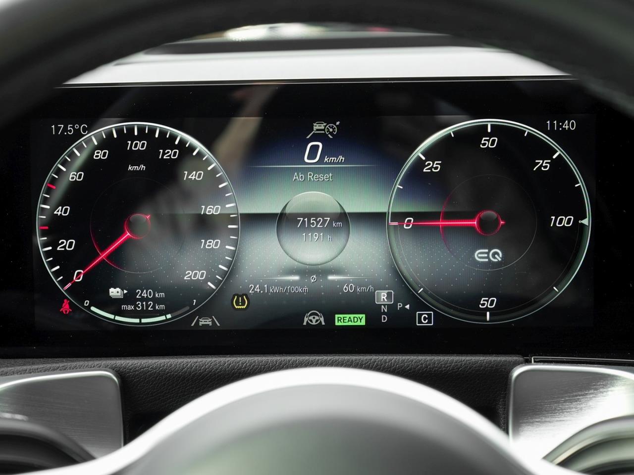 Mercedes-Benz EQB 350 4M Progressive Panorama 7-Sitzer 360°