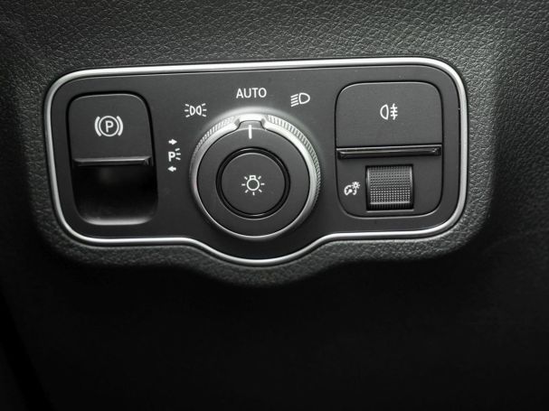 Mercedes-Benz EQB 350 4M Progressive Panorama 7-Sitzer 360°