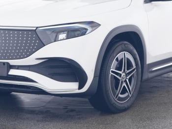 Mercedes-Benz EQB 350 4M AMG Panorama Kamera Easy-Pack AHK