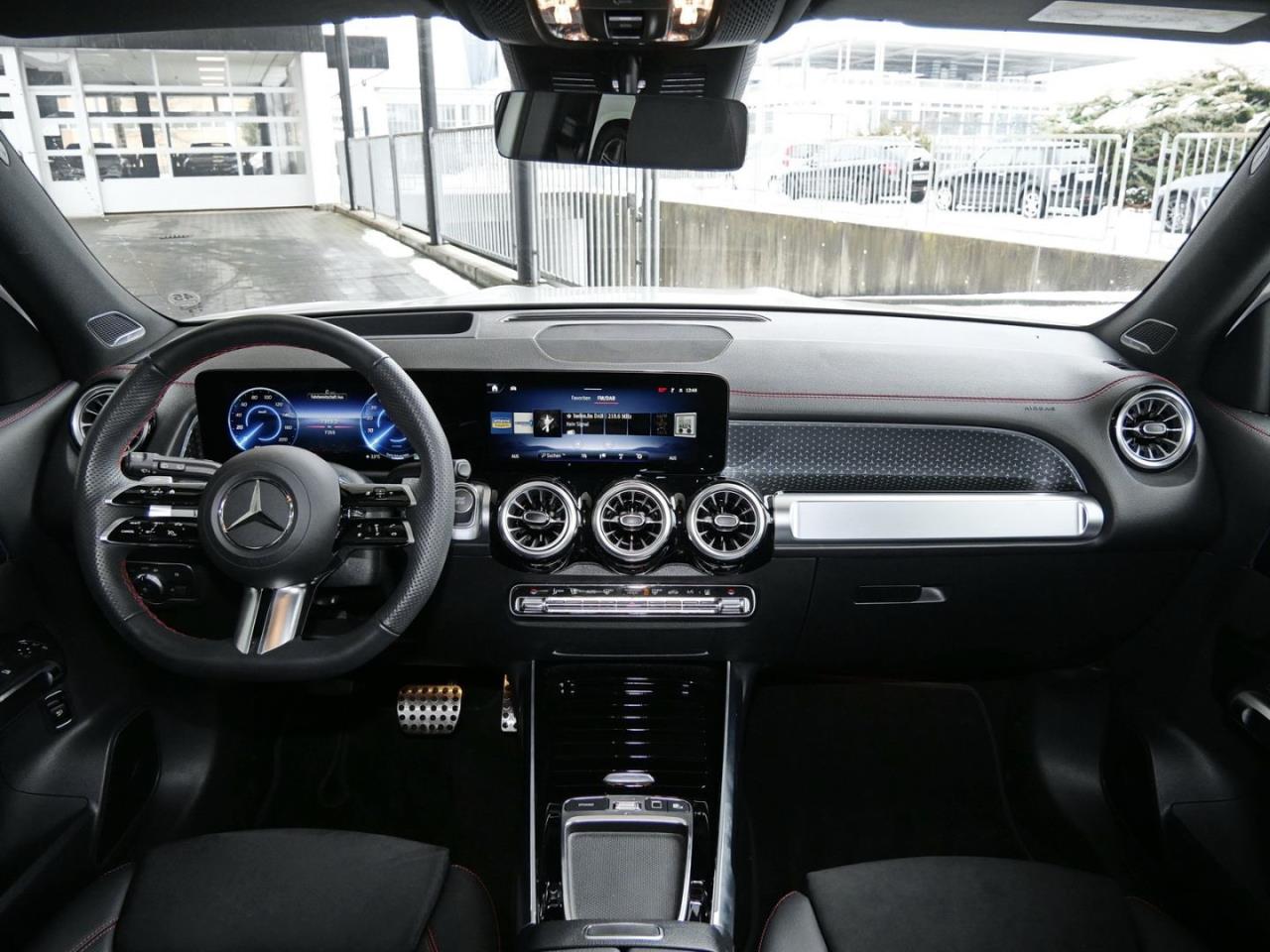 Mercedes-Benz EQB 350 4M AMG Night Panorama Burmester HUD 360°