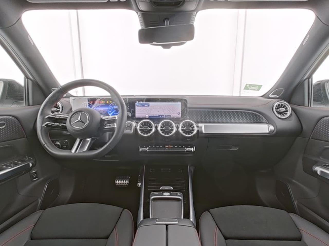 Mercedes-Benz EQB 350 4M AMG Night Panorama Distronic HUD 360°
