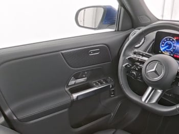 Mercedes-Benz EQB 350 4M AMG MBUXNavi-Prem. Panorama AHK 360°