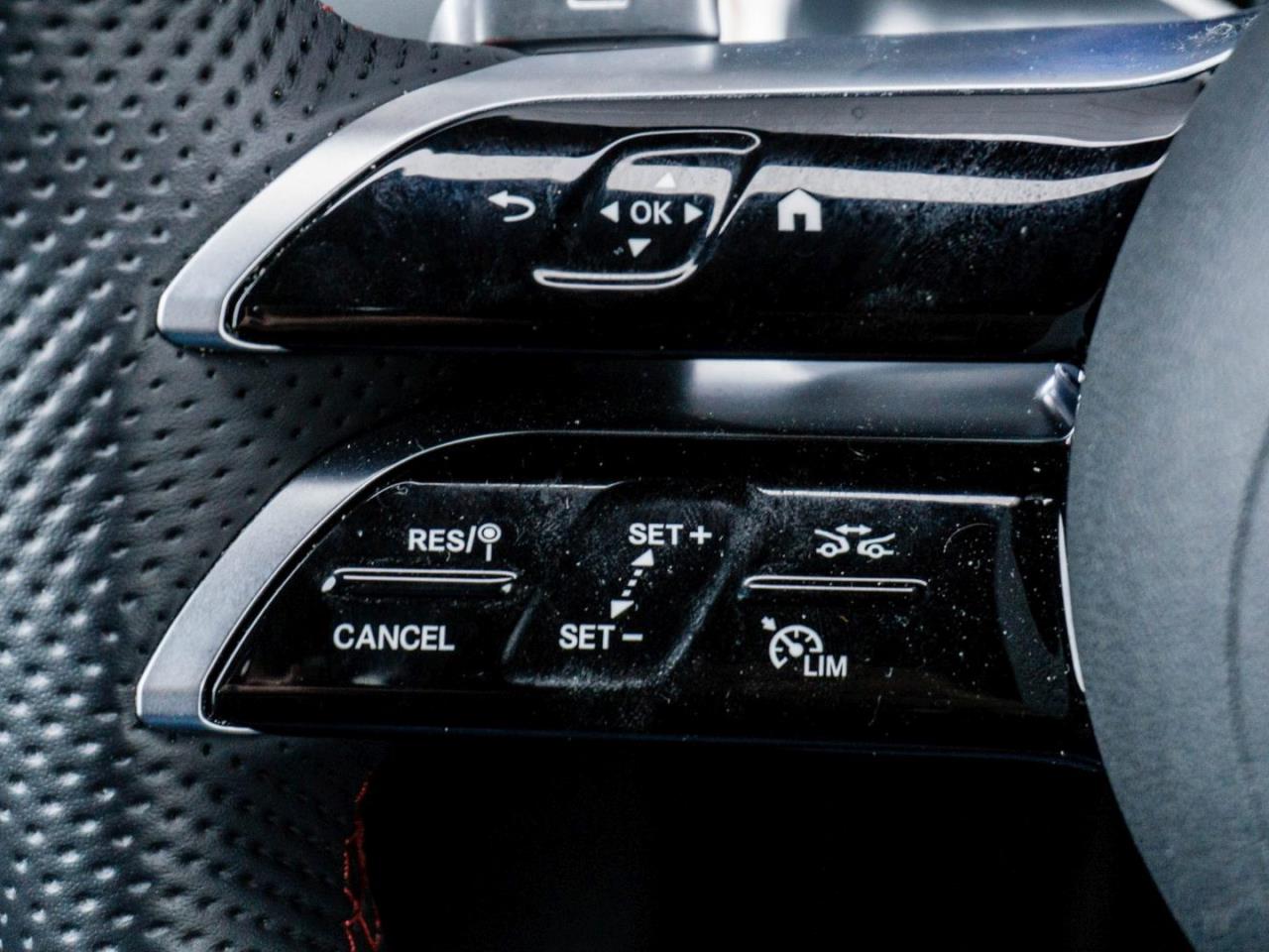 Mercedes-Benz EQB 350 4M AMG Night Navi Distronic AHK Kamera