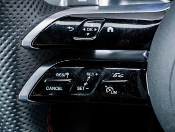 Mercedes-Benz EQB 350 4M AMG Night Navi Distronic AHK Kamera