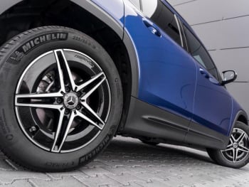 Mercedes-Benz EQB 350 4M AMG Night Navi Distronic AHK Kamera