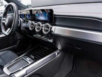 Mercedes-Benz EQB 350 4M AMG Night Navi Distronic AHK Kamera