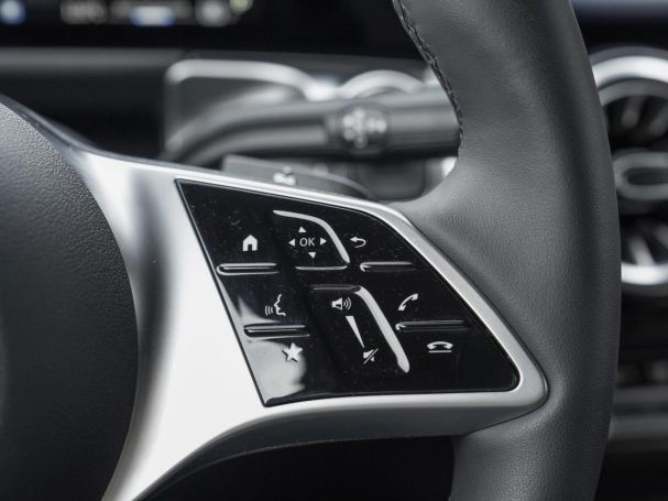 Mercedes-Benz EQB 350 4M Progressive Distronic Memory AHK 360°